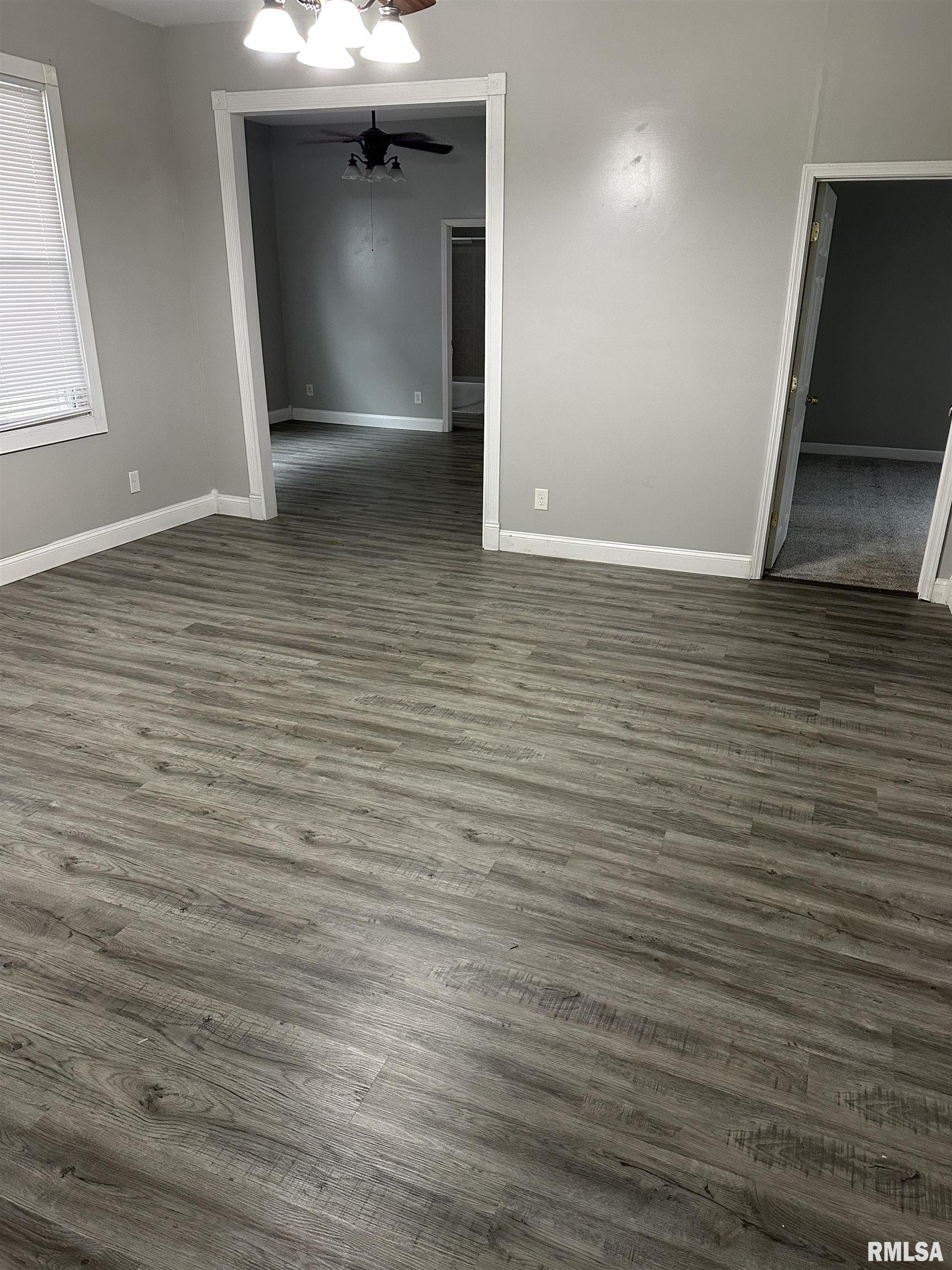 1829 Spruce Street Murphysboro, IL 62966 - Photo 7 of 16