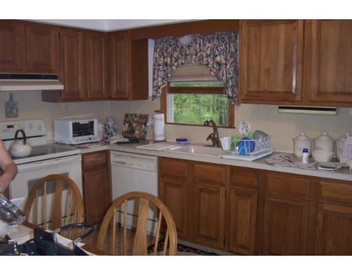46 Fales Road Plainville, MA 02762 - Photo 4 of 11 Gallery Image 4