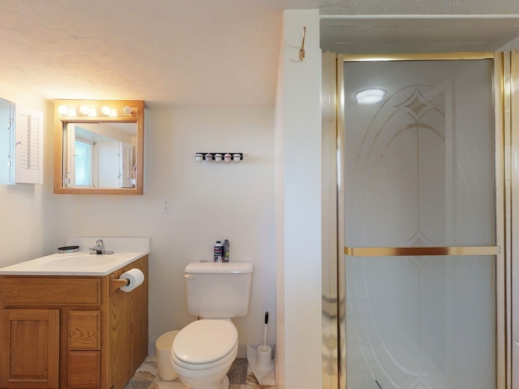25-27 Charlotte Road Waltham, MA 02453 - Photo 17 of 24 Gallery Image 17