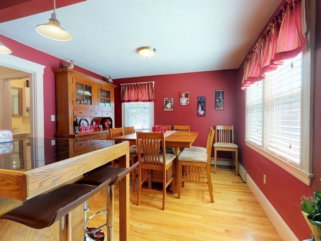 25-27 Charlotte Road Waltham, MA 02453 - Photo 6 of 24 Gallery Image 6