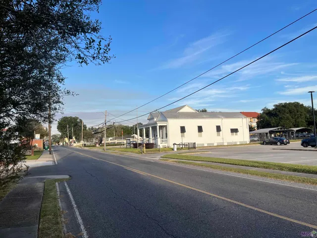 $205,000 | 58060 Court Street, Plaquemine, LA 70764