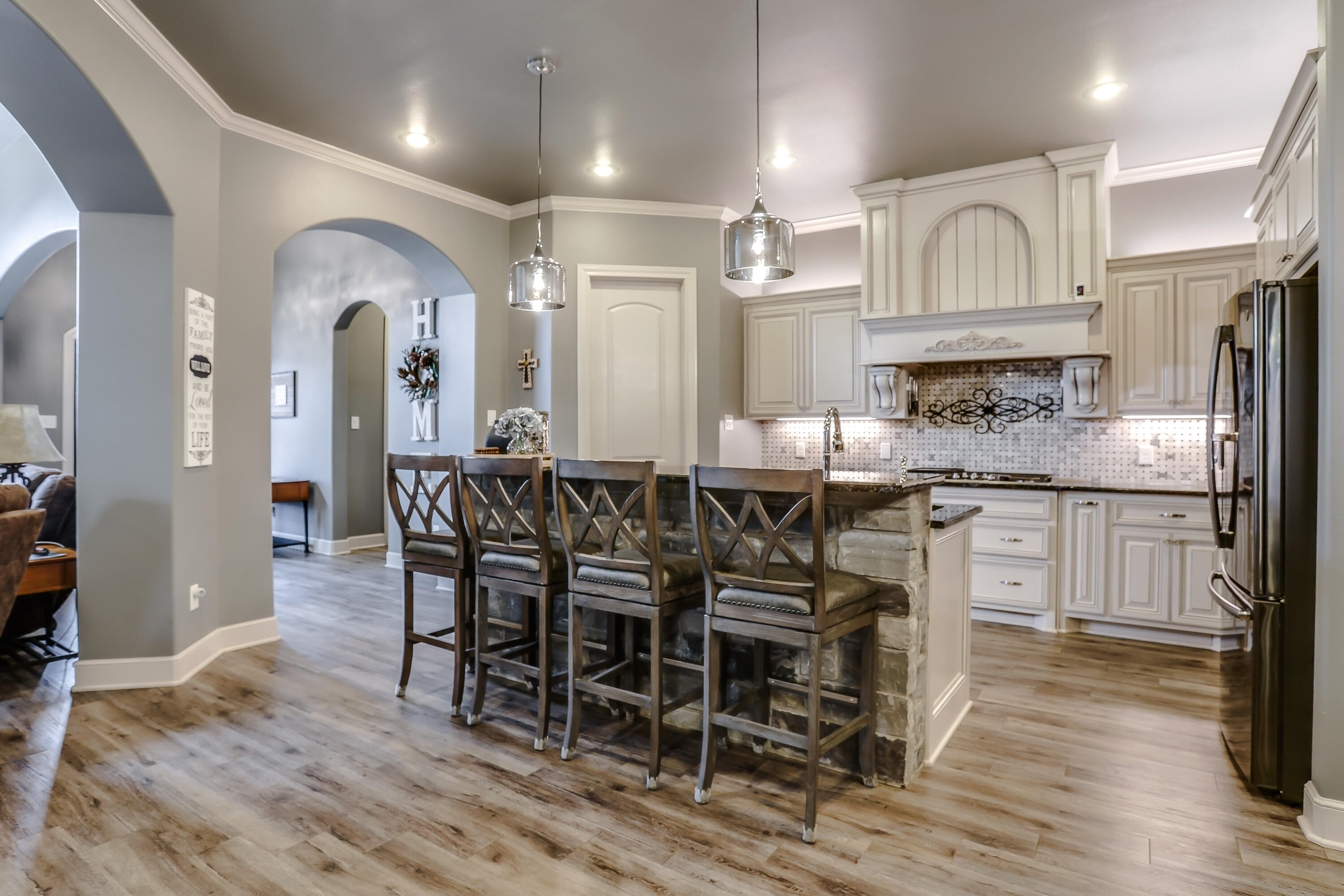 4910 109th Place Lubbock, TX 79424 - Photo 8 of 38 4910-107