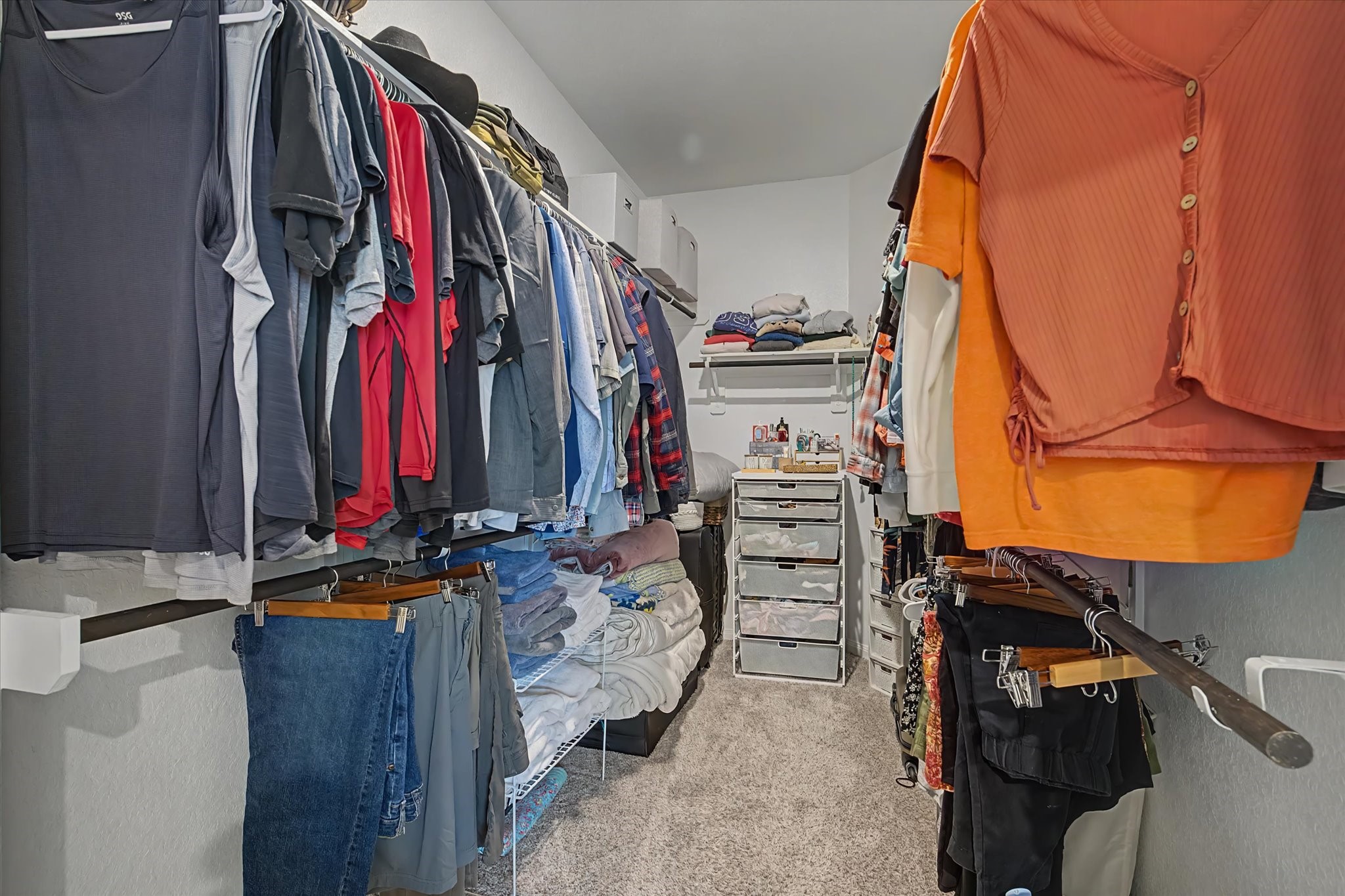 10842 Cliffs View Drive Iowa Colony, TX 77583 - Photo 25 of 47 Primary walk-in closet.