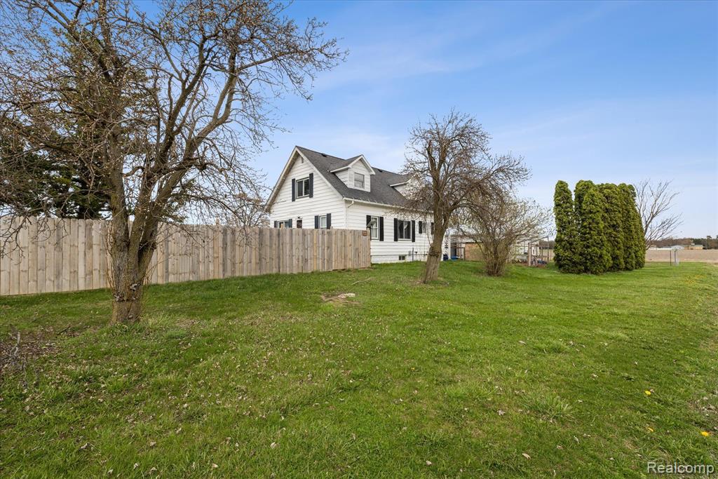12045 Lincoln Road Burt, MI 48417 - Photo 19 of 23