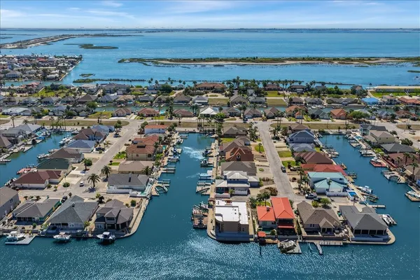 $1,150,000 | 112 Sailfish Court, Aransas Pass, TX 78336