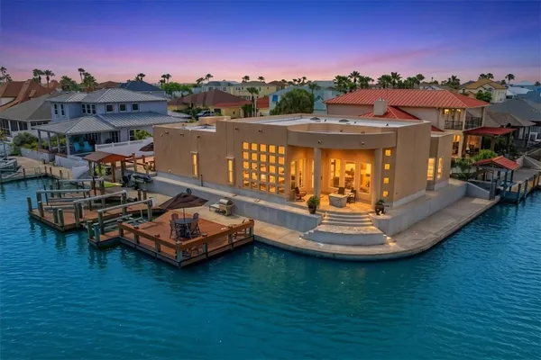 $1,150,000 | 112 Sailfish Court, Aransas Pass, TX 78336