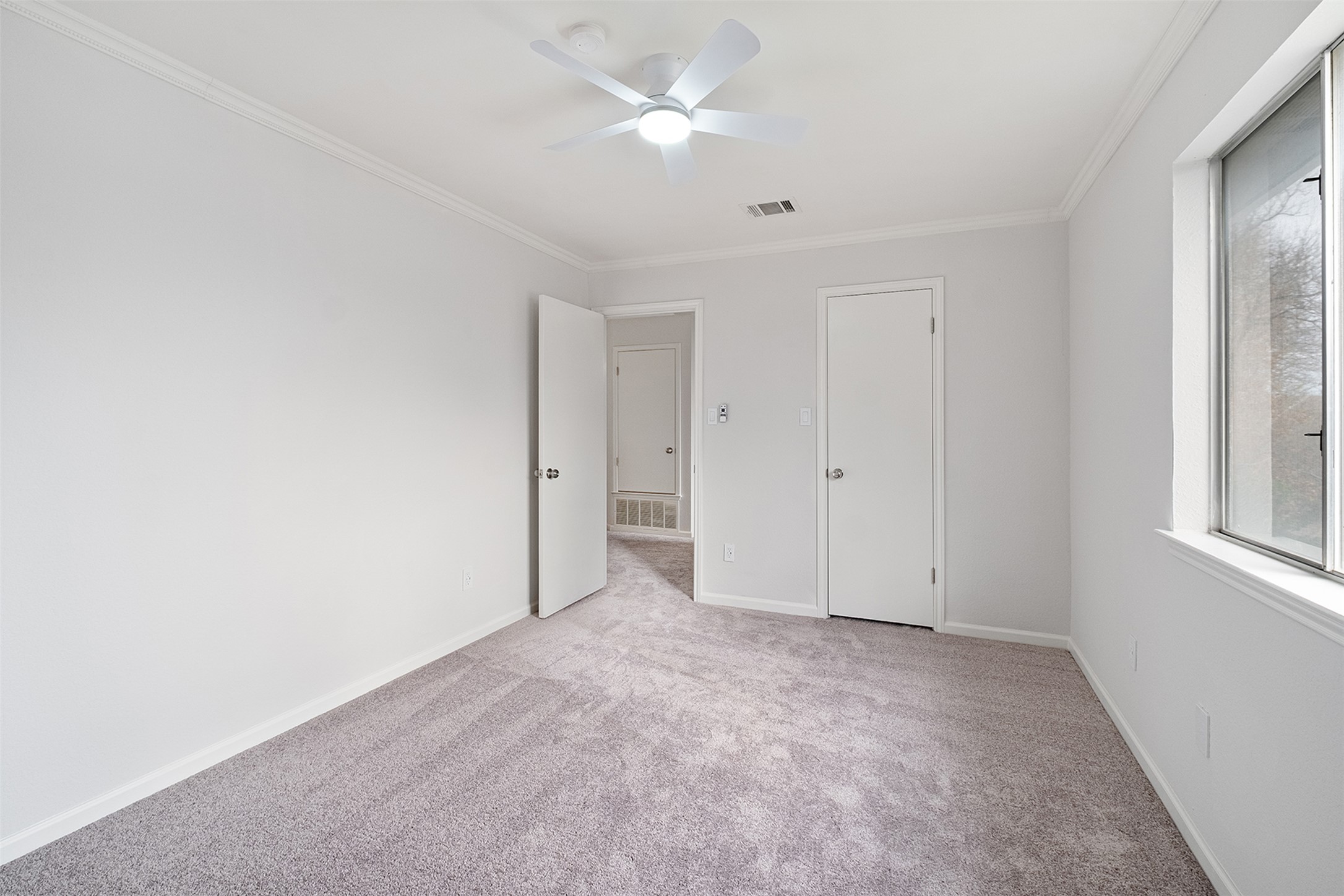 518 Tanner Trail Pflugerville, TX 78660 - Photo 17 of 32 wooden floor in an empty room