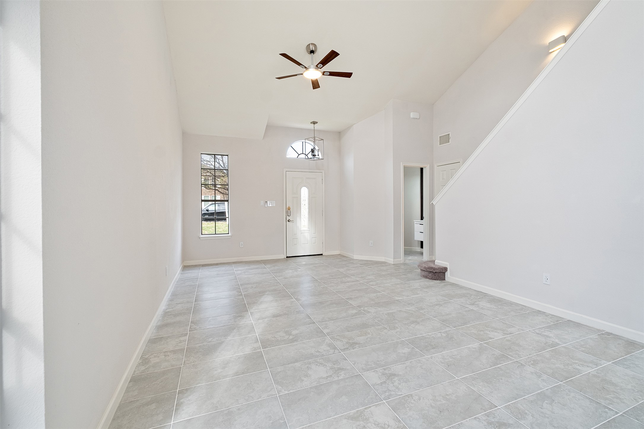 518 Tanner Trail Pflugerville, TX 78660 - Photo 7 of 32 an empty room with fan and ceiling fan