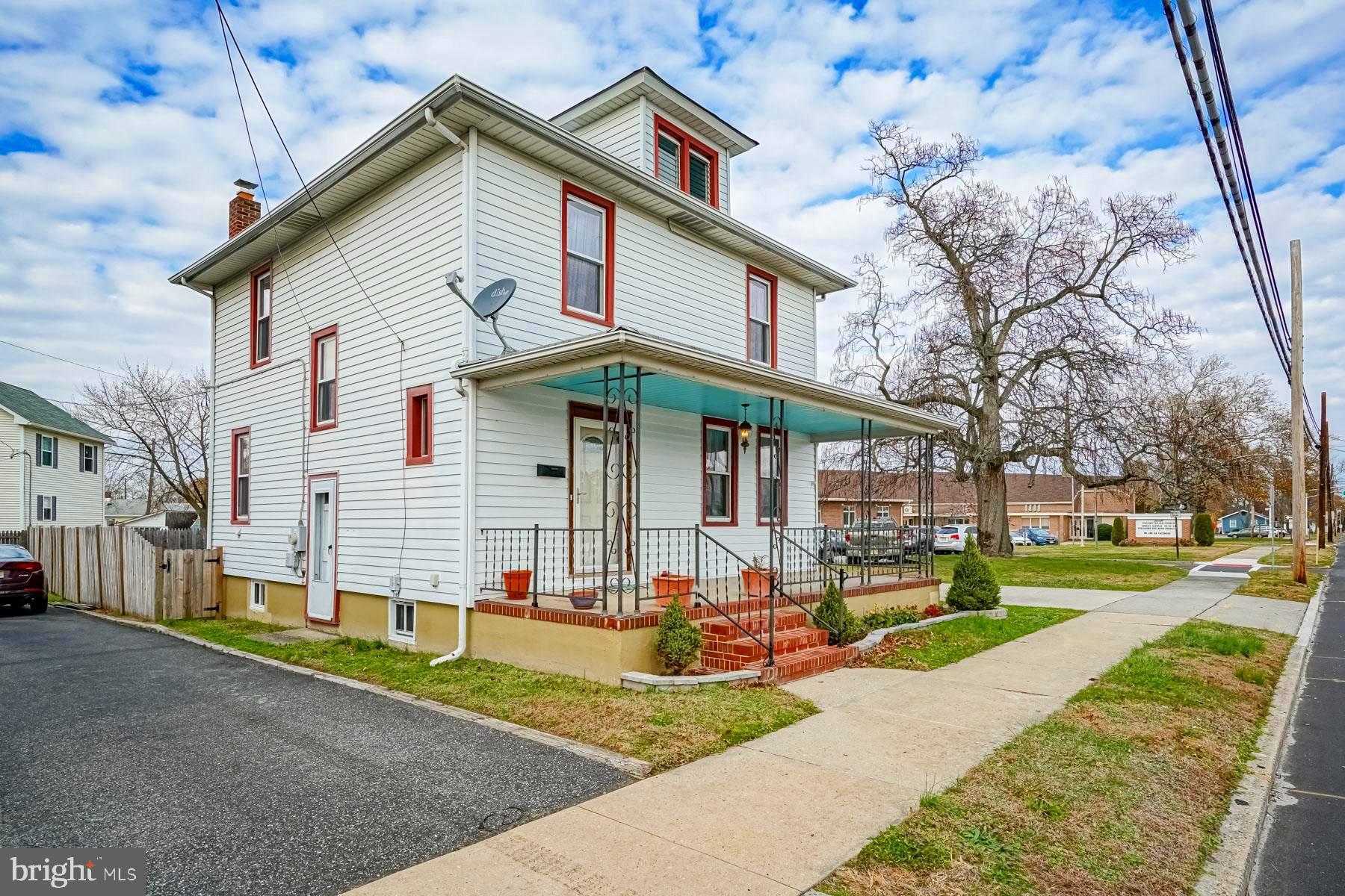 260 Shell Road Penns Grove, NJ 08069 - Photo 2 of 42 3 bed, 1 bath with fenced yard!