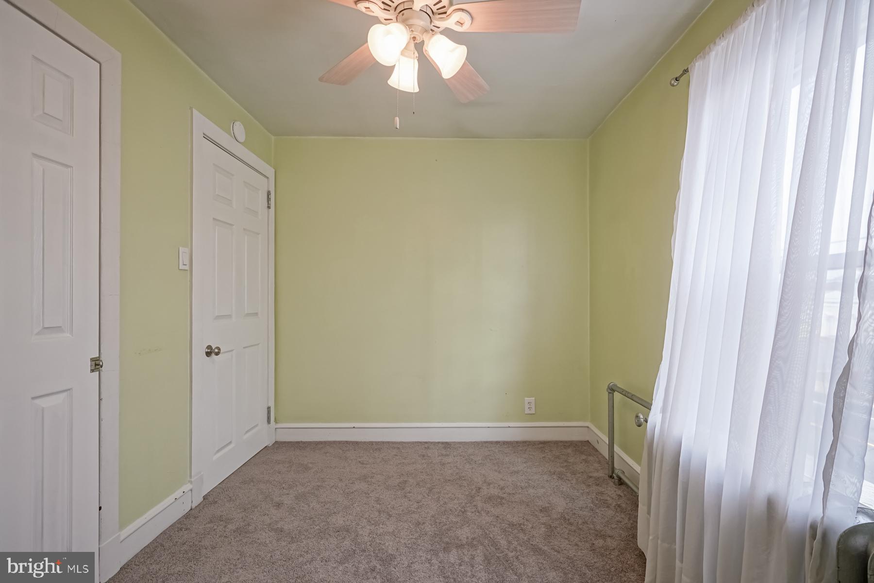 260 Shell Road Penns Grove, NJ 08069 - Photo 26 of 42 Bedroom 3 with sparking white trim