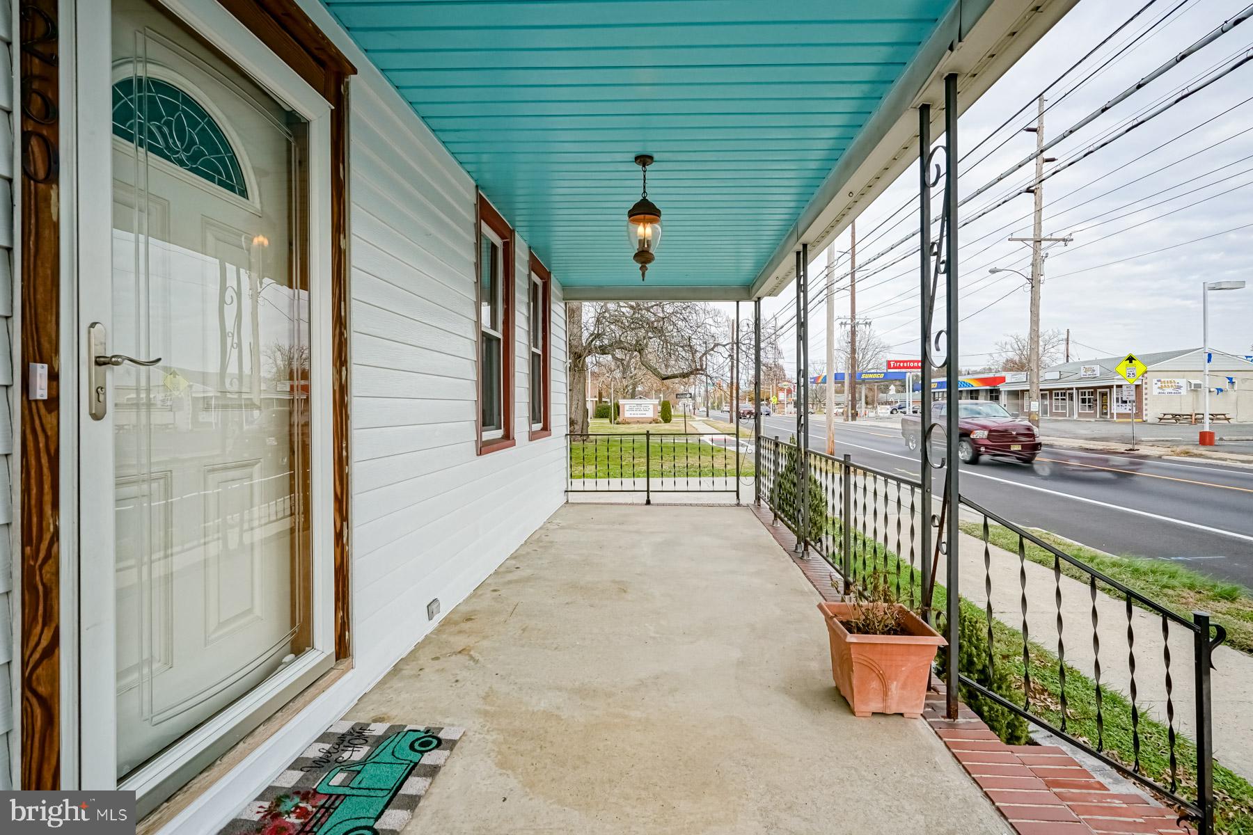 260 Shell Road Penns Grove, NJ 08069 - Photo 32 of 42 Covered Front Porch