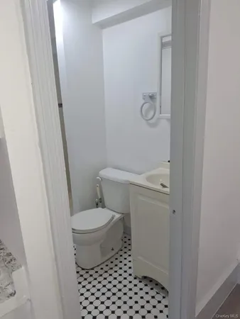 $1,000 | 17 Canal Street, Unit 2, Ellenville, NY 12428