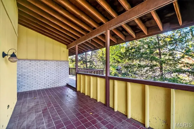 $249,000 | 141 Meadowlark Drive, St. Louis, MO 63146