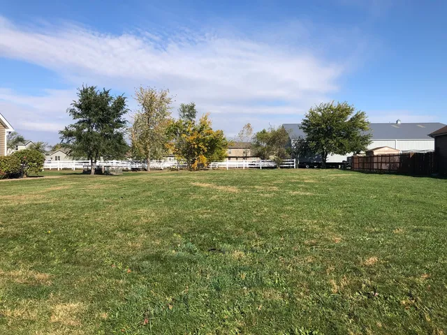 $49,000 | 1060 Regent Court, Diamond, IL 60416