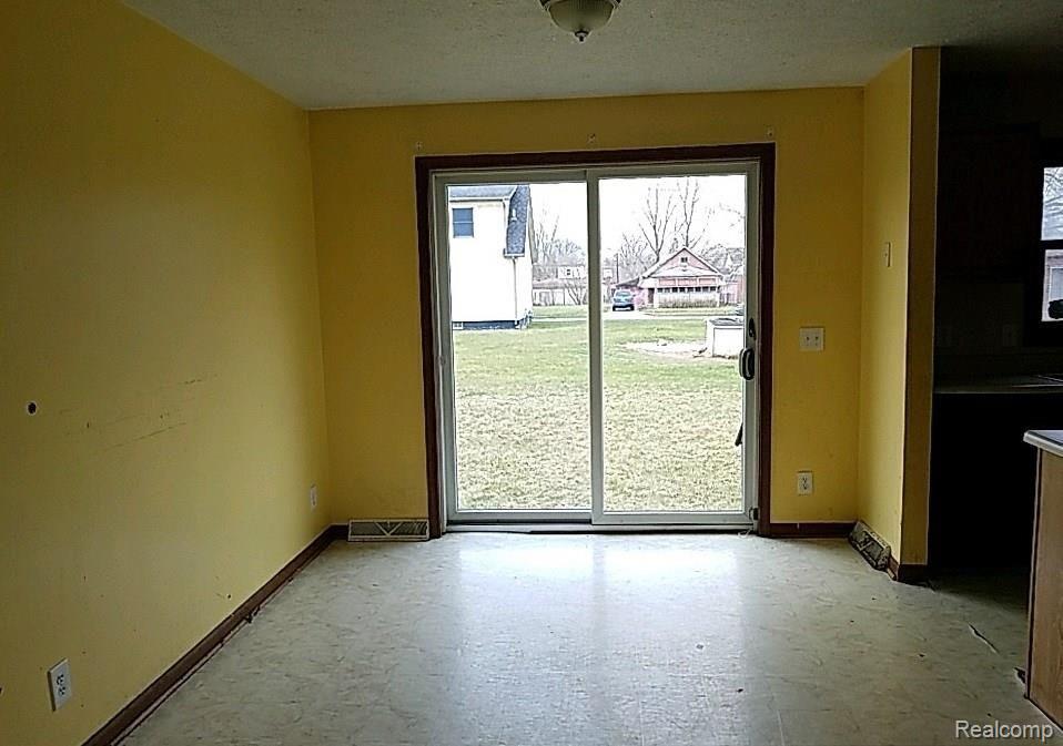 4171 Spring Hill Avenue Inkster, MI 48141 - Photo 9 of 13