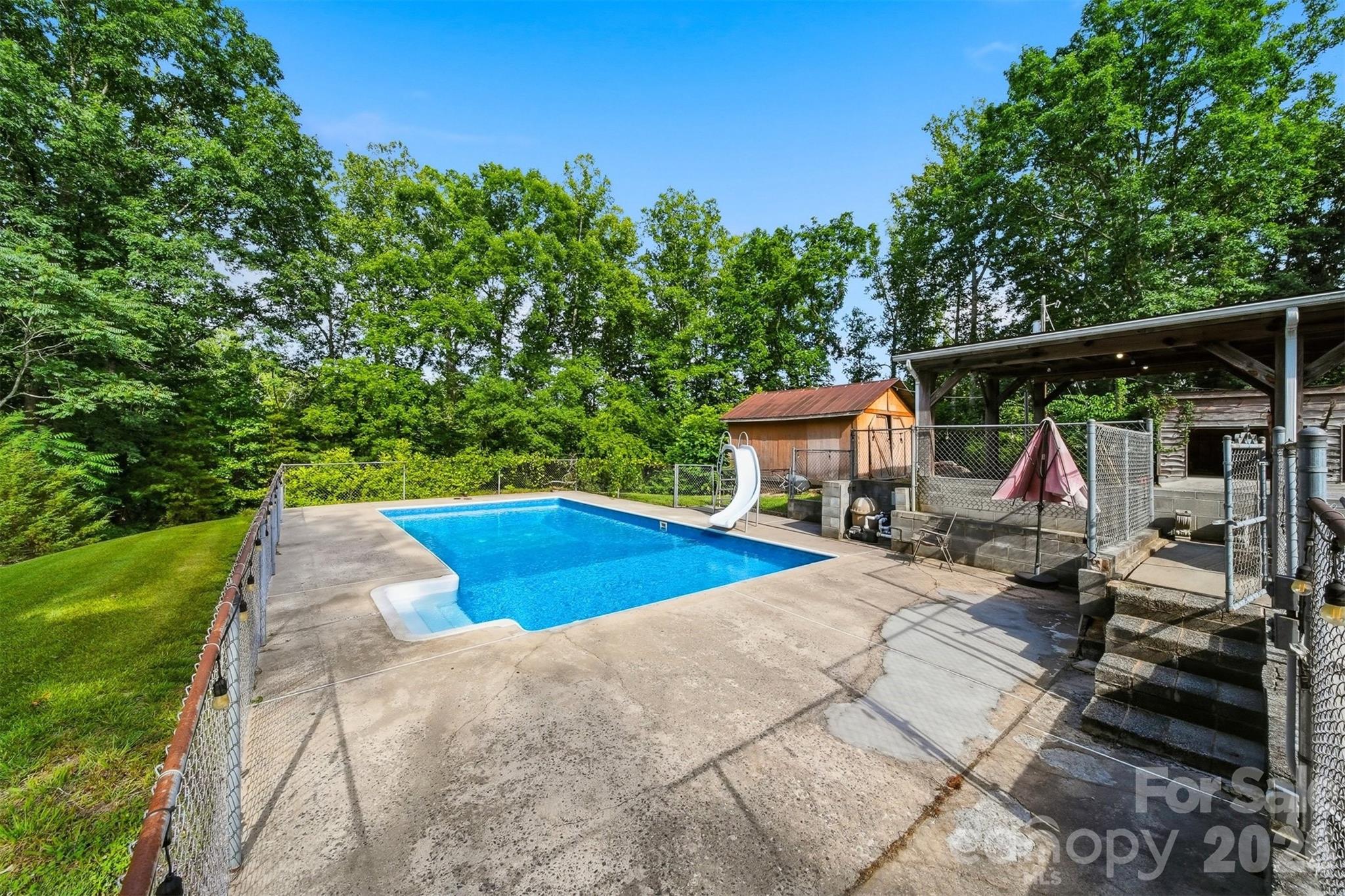 255 Wildwood Road Lenoir, NC 28645 - Photo 29 of 36