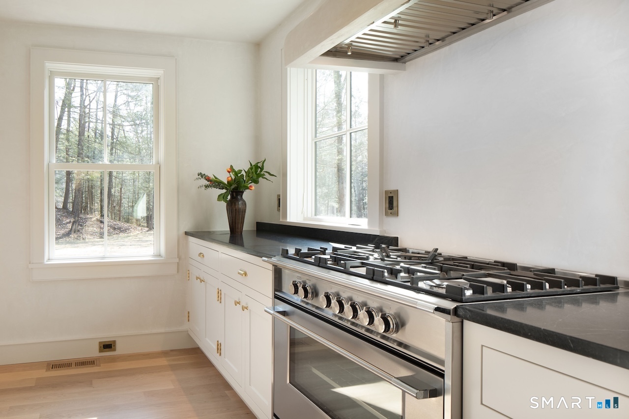 160 Dugway Road Salisbury, CT 06031 - Photo 4 of 29