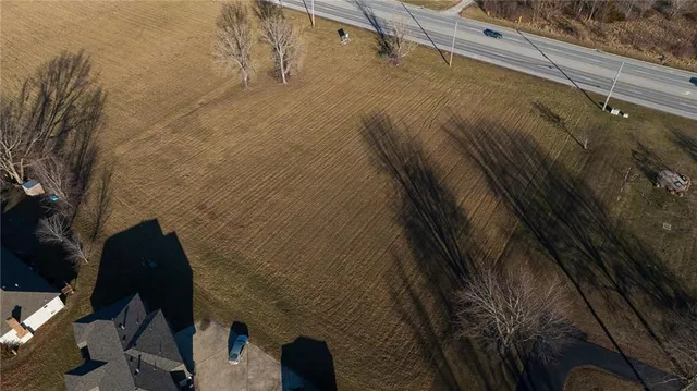 $577,605 | 4075 Highway 7, Blue Springs, MO 64014