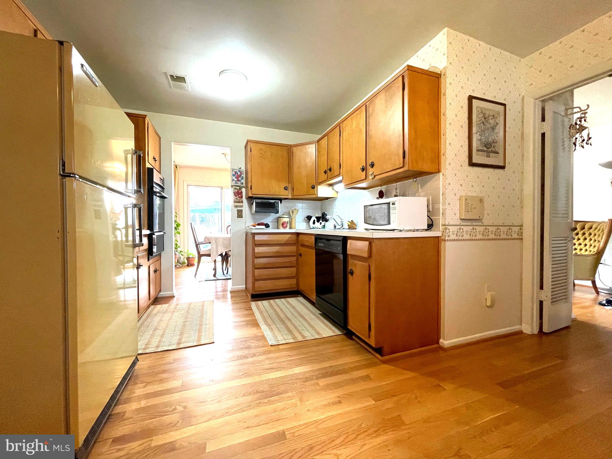 6106 Rivanna Drive Springfield, VA 22150 - Photo 3 of 62
