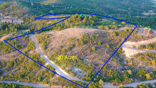 2498 West Silverado Ridge Alton, UT 84710 - Photo 51 of 51 Aerial overview of property's location with property parcel outlined