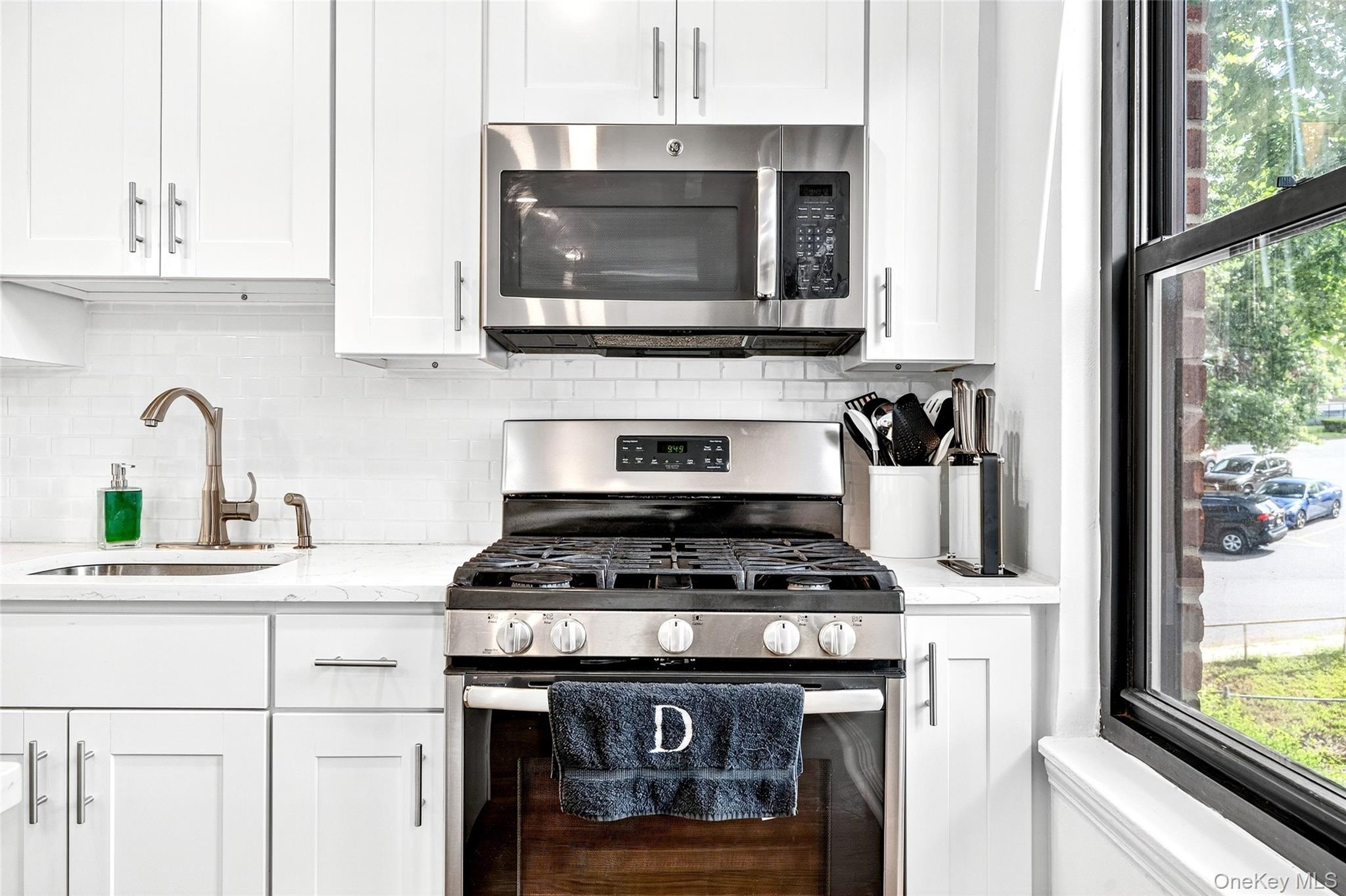 108 Richbell Road, Unit C4 Mamaroneck, NY 10543 - Photo 12 of 27