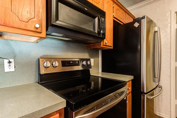 a close view of sink and tap