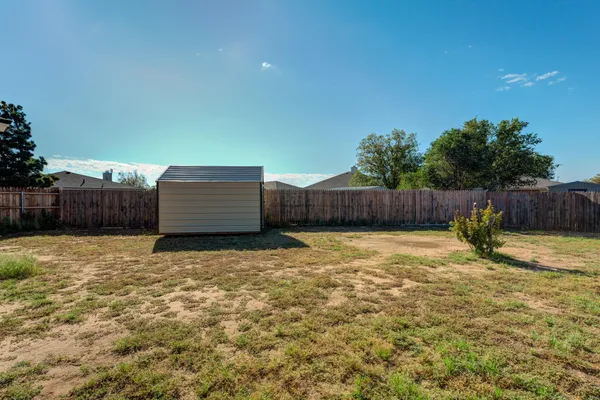 $1,500 | 6325 14th Street, Lubbock, TX 79416