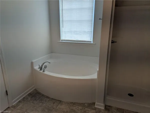 $2,000 | 2040 Perrin Court, Winston-Salem, NC 27101