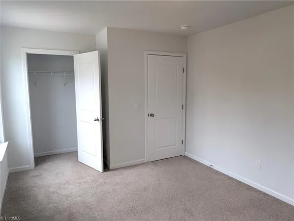 $2,000 | 2040 Perrin Court, Winston-Salem, NC 27101