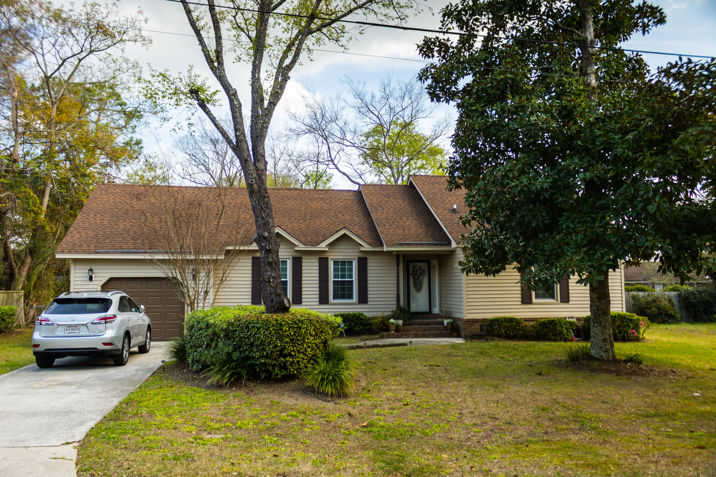 767 Larkwood Road Charleston, SC 29412 - Photo 2 of 31 Edited-25