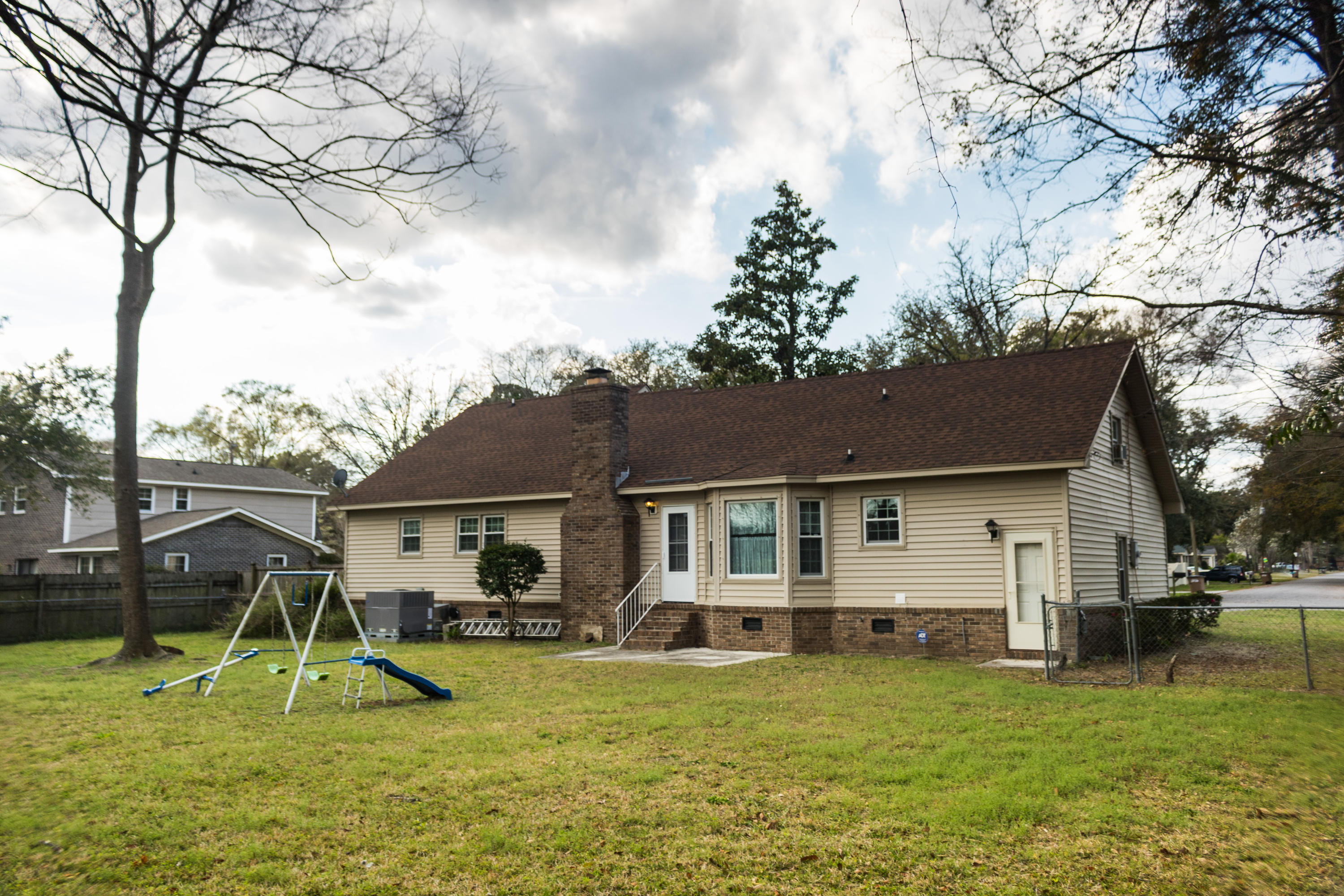 767 Larkwood Road Charleston, SC 29412 - Photo 27 of 31 Edited-30