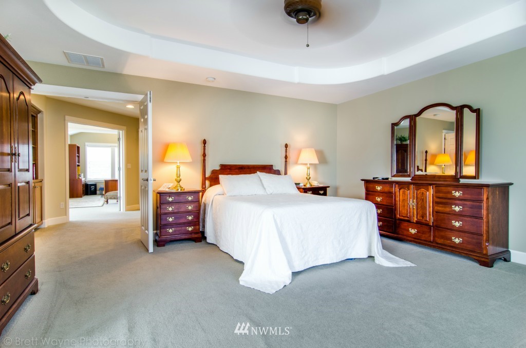 703 South 37th Place Renton, WA 98055 - Photo 13 of 25 Gallery Image 13