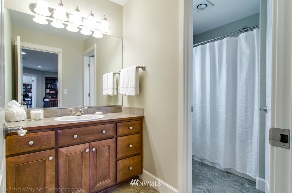 703 South 37th Place Renton, WA 98055 - Photo 22 of 25 Gallery Image 22