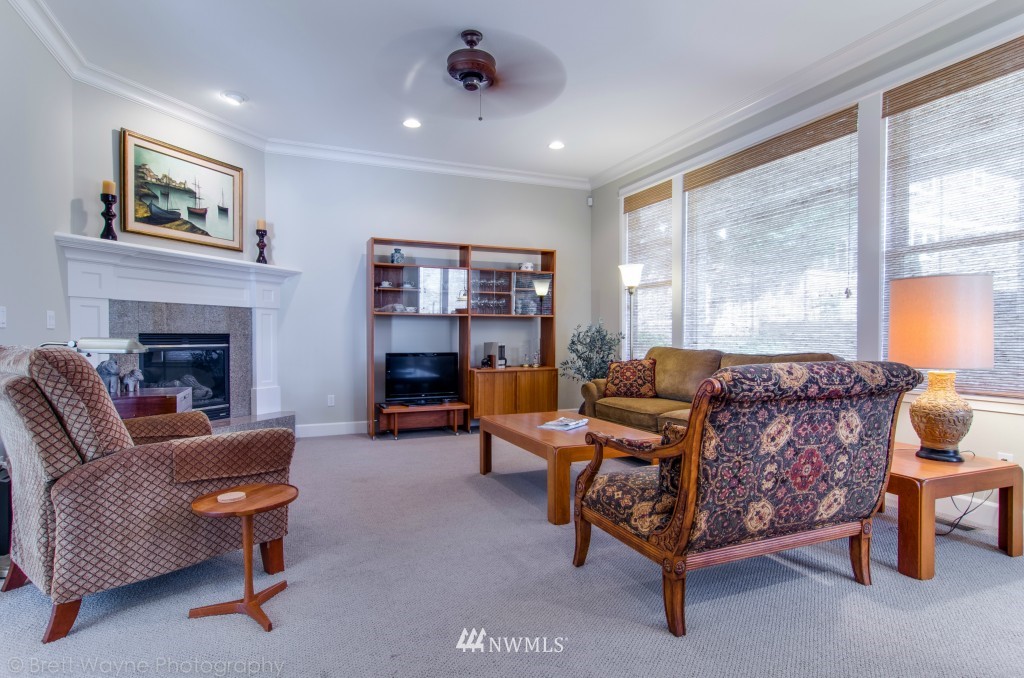 703 South 37th Place Renton, WA 98055 - Photo 6 of 25 Gallery Image 6