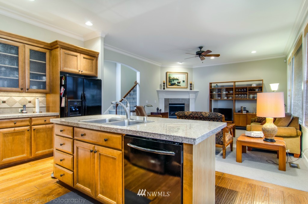 703 South 37th Place Renton, WA 98055 - Photo 10 of 25 Gallery Image 10