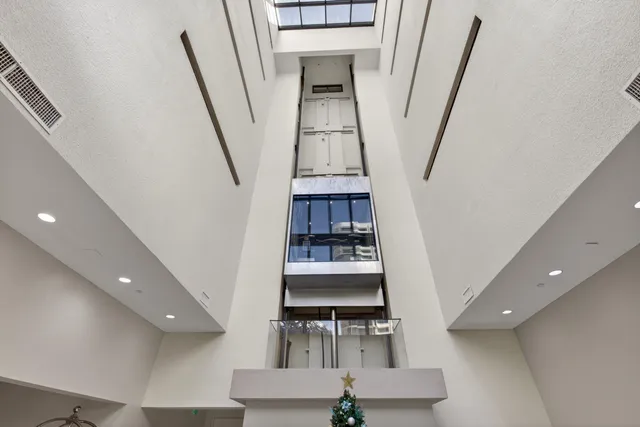 $1,499,000 | 4050 North Ocean Drive, Unit 301, Riviera Beach, FL 33404