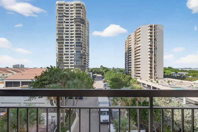 $1,499,000 | 4050 North Ocean Drive, Unit 301, Riviera Beach, FL 33404