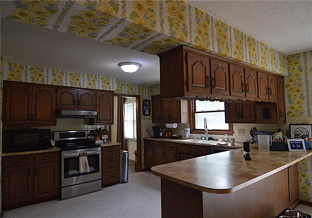 13905 Leavenworth Road Basehor, KS 66007 - Photo 7 of 39