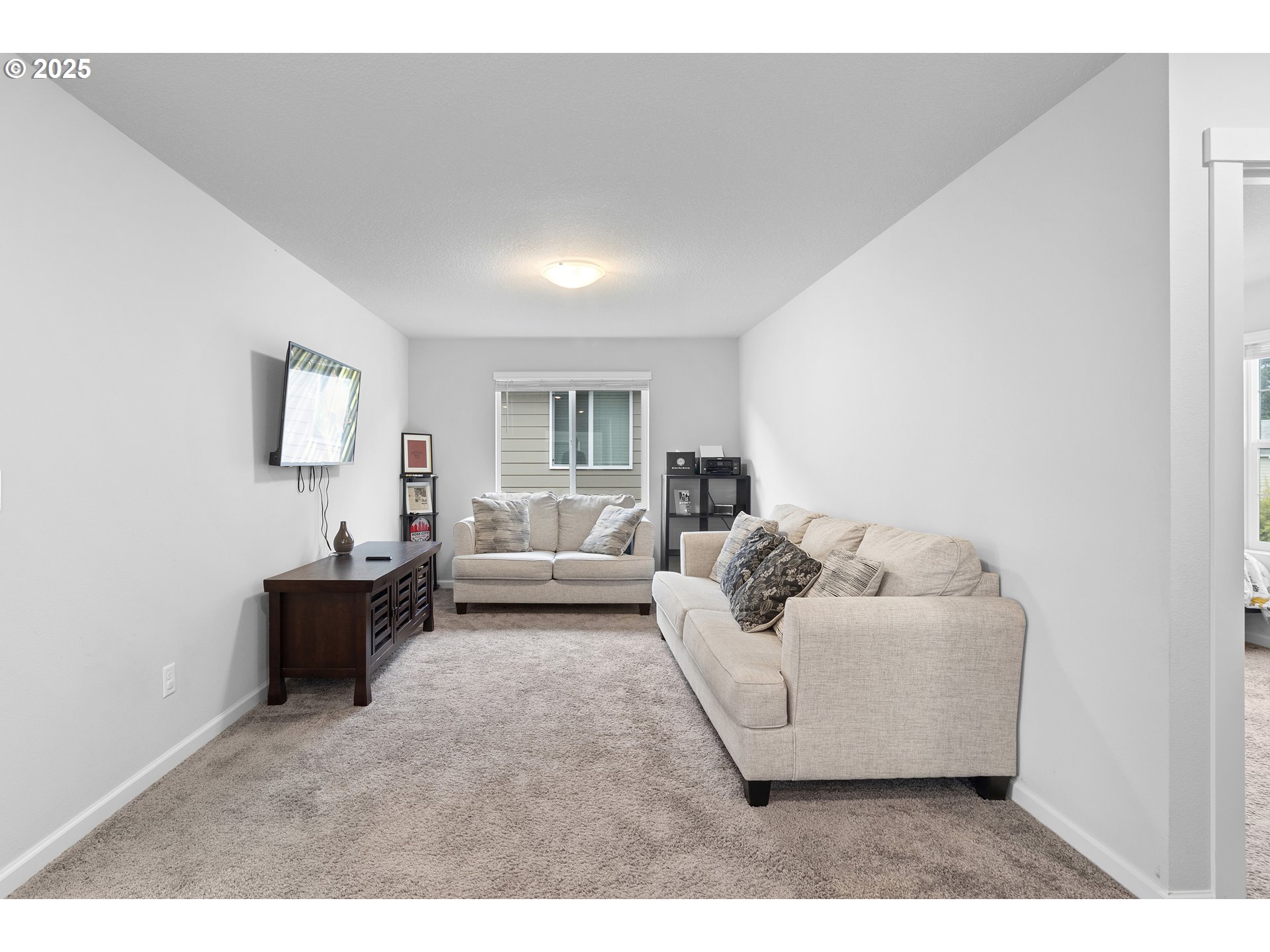 3072 Southeast 25th Street Gresham, OR 97080 - Photo 26 of 48 a living room with furniture and a couch