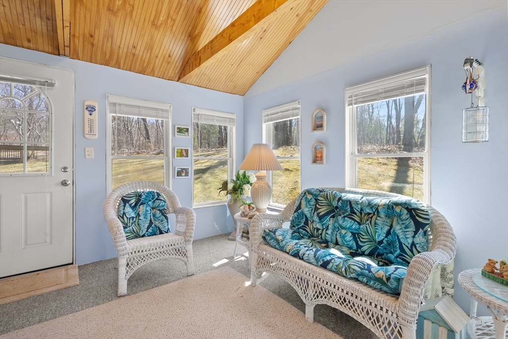 43 Locust Street Bellingham, MA 02019 - Photo 13 of 25