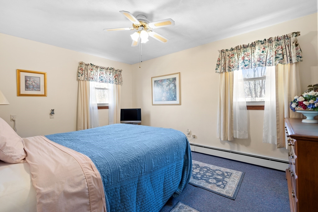 43 Locust Street Bellingham, MA 02019 - Photo 14 of 25