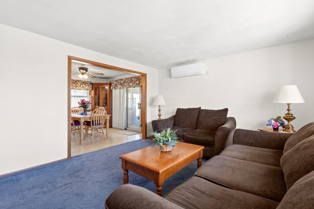 43 Locust Street Bellingham, MA 02019 - Photo 6 of 25