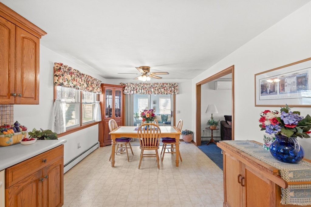 43 Locust Street Bellingham, MA 02019 - Photo 8 of 25