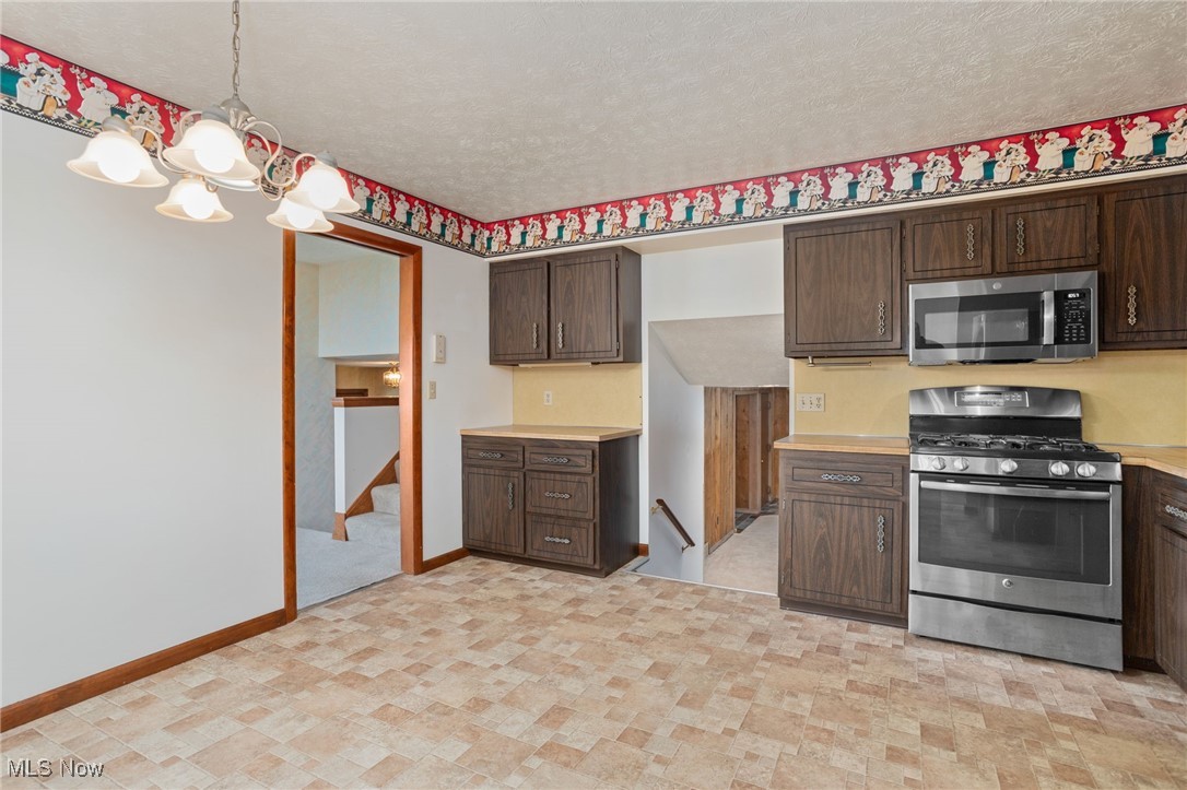 32145 Bainbridge Road Solon, OH 44139 - Photo 12 of 33