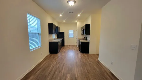 $1,800 | 850 Bunton Reserve Boulevard, Kyle, TX 78640