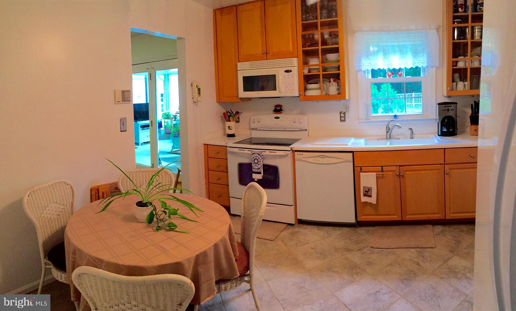 8021 Leland Road Manassas, VA 20111 - Photo 19 of 23 Kitchen