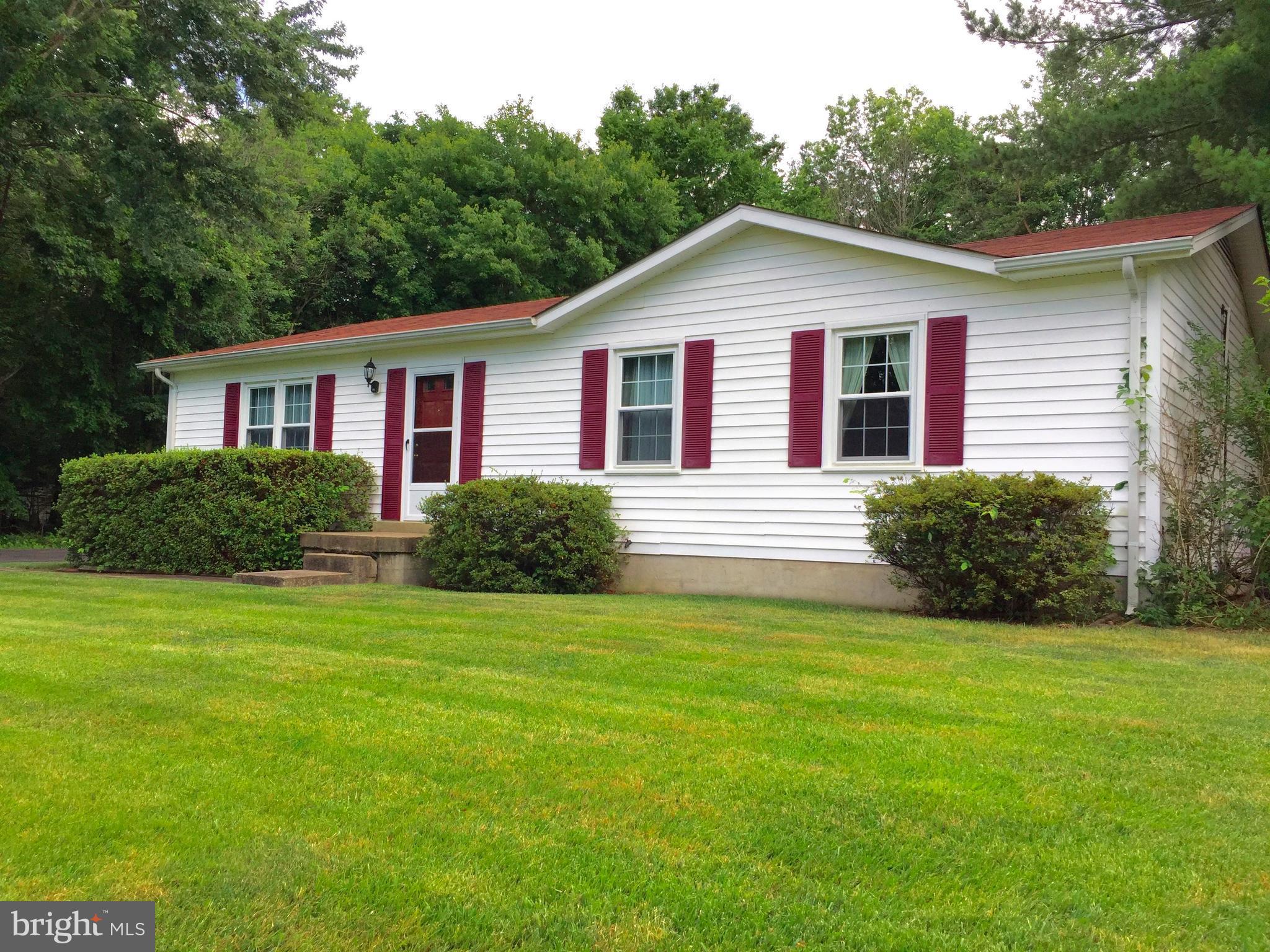 8021 Leland Road Manassas, VA 20111 - Photo 3 of 23 Exterior (Front)