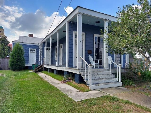 612 Lafayette Street Gretna, LA 70053 - Photo 1 of 18