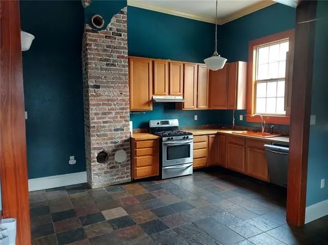 $2,150 | 612 Lafayette Street, Gretna, LA 70053