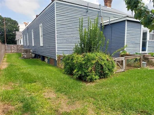 $2,150 | 612 Lafayette Street, Gretna, LA 70053